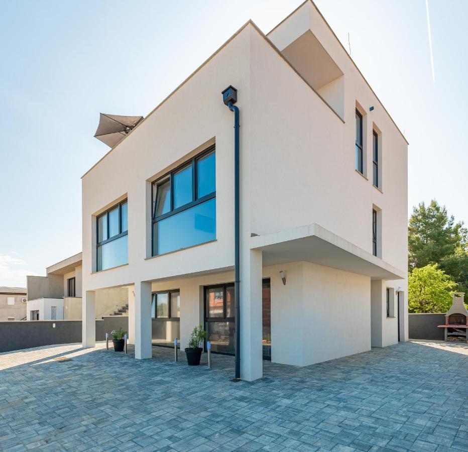 Appartements Vir Exterior photo